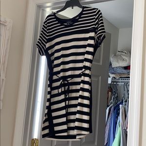 Maternity tie-front top